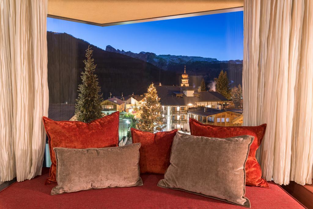 Hotel Tofana Сан-Кассиано Экстерьер фото