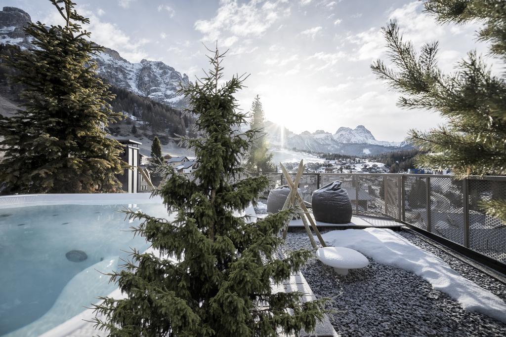 Hotel Tofana Сан-Кассиано Экстерьер фото