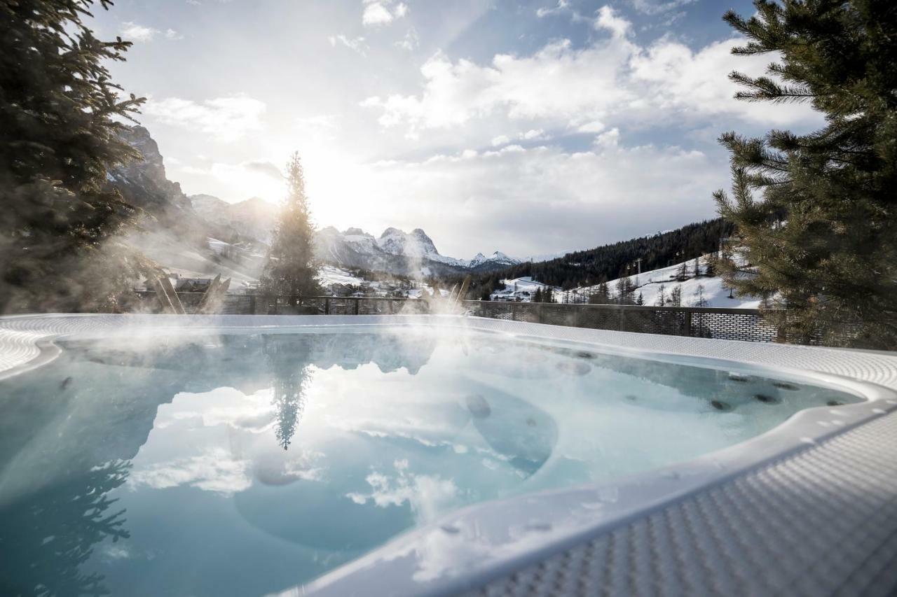 Hotel Tofana Сан-Кассиано Экстерьер фото